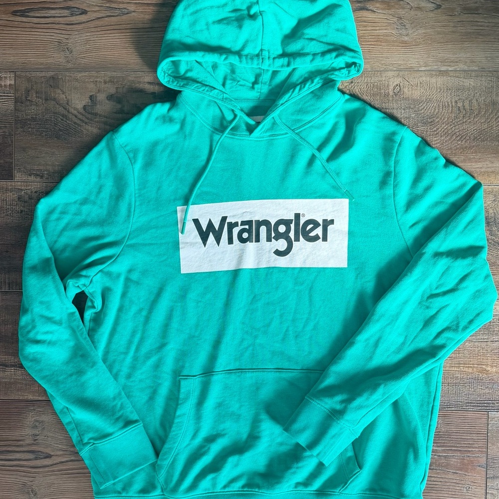 XL Wrangler Pullover Hoodie with White Logo